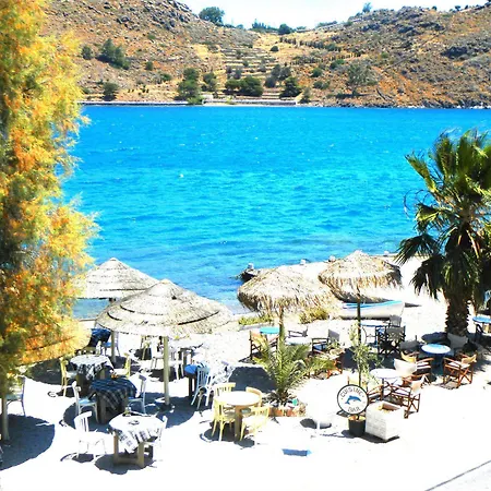 Delfini 2* Patmos Town