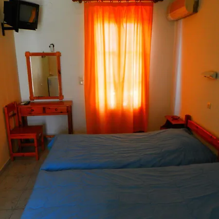 Hotel Delfini Patmos Town