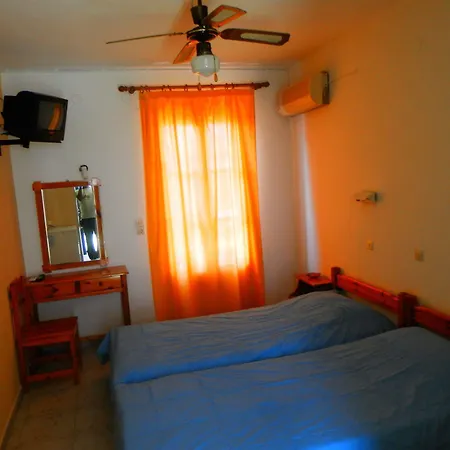 Hotel Delfini Patmos Town